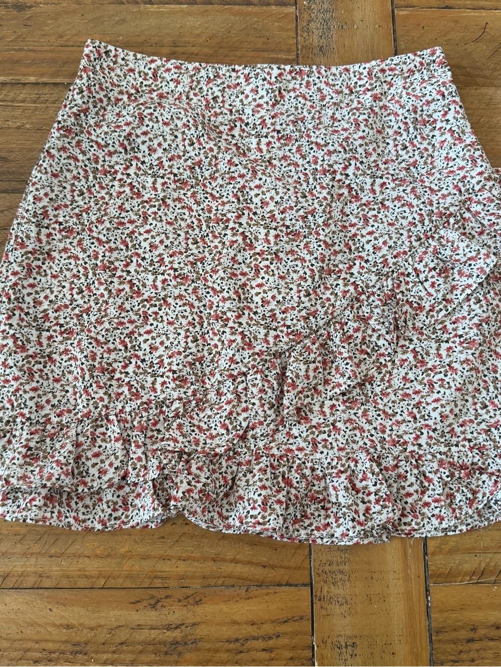 Princess Polly White Mini Skirt with Red Floral Print